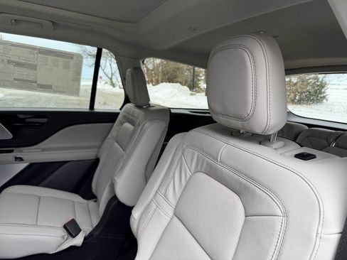 New 2026 Lincoln Aviator Reserve image 15