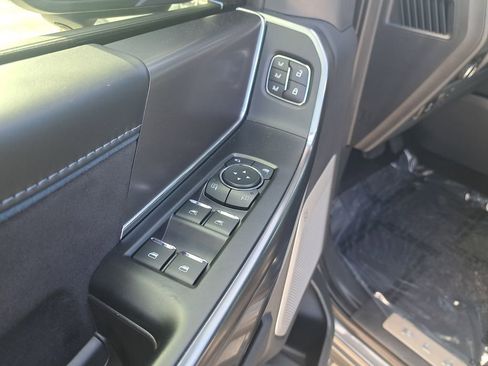 Used 2025 Ford F150 Platinum w/ Equipment Group 702A High image 16