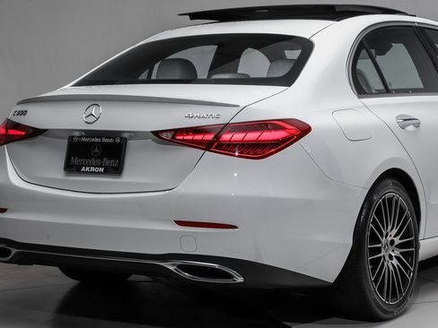 Certified 2022 Mercedes-Benz C 300 4MATIC Sedan image 4