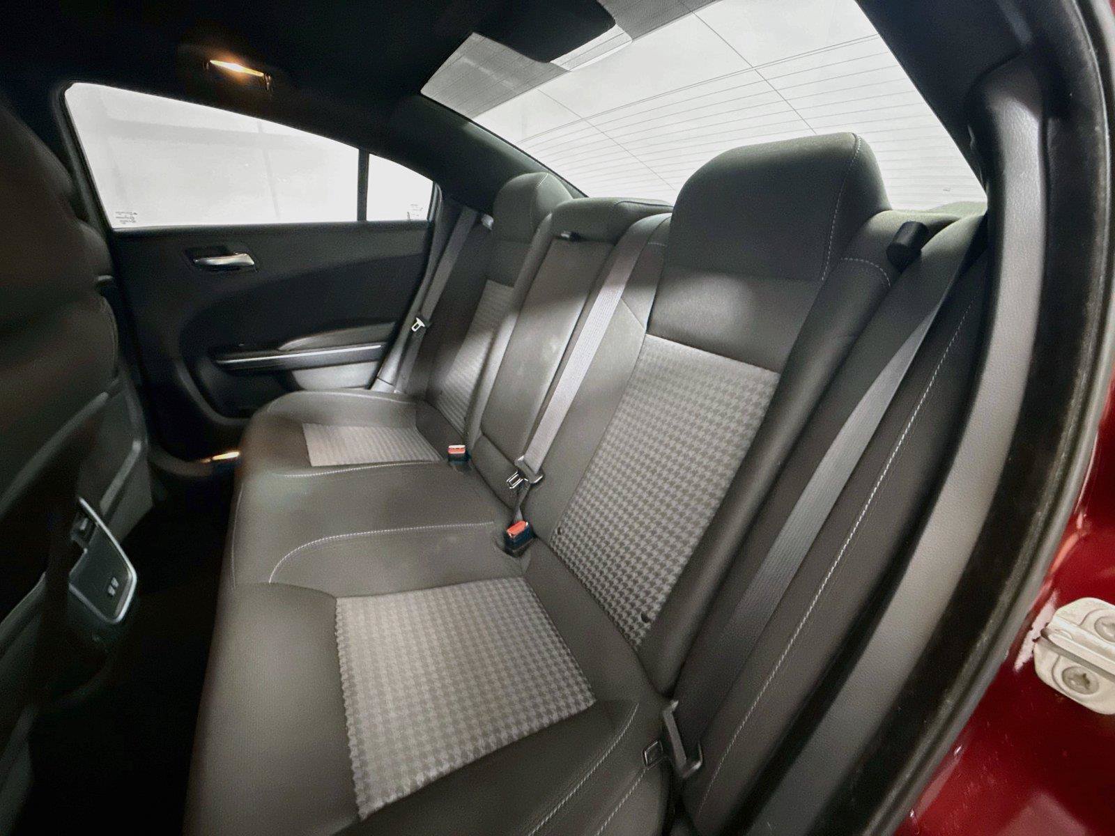Used 2022 Dodge Charger R/T RWD image 11