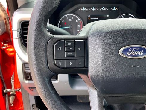 Used 2025 Ford F350 XLT image 8