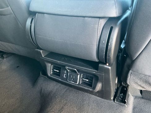 Used 2025 Chevrolet Silverado 1500 LT image 20