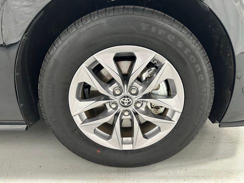 Used 2025 Toyota Sienna XLE image 66