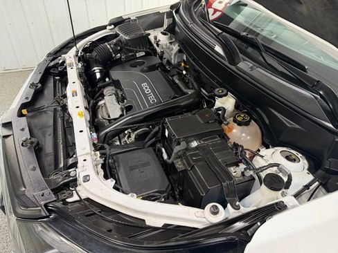 Used 2020 Chevrolet Equinox LT w/ Driver Convenience Package AWD/4WD image 25