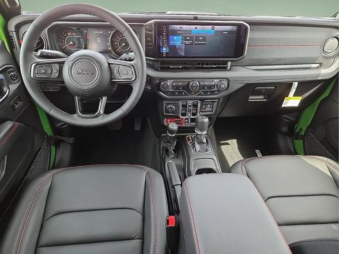 New 2026 Jeep Wrangler Unlimited Rubicon AWD/4WD image 11