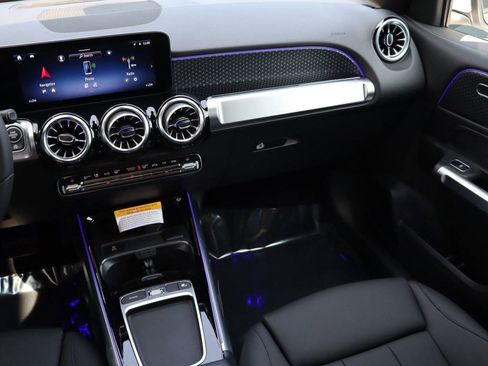 New 2025 Mercedes-Benz GLB 250 image 29