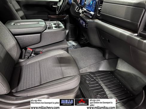 Used 2024 Chevrolet Silverado 3500 LT w/ Convenience Package image 13