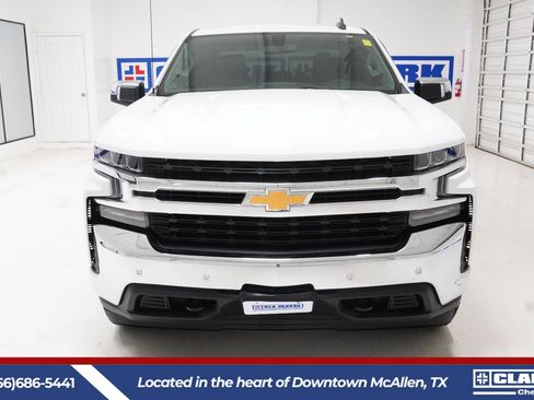 Used 2022 Chevrolet Silverado 1500 LT w/ Z71 Off-Road Package AWD/4WD image 2
