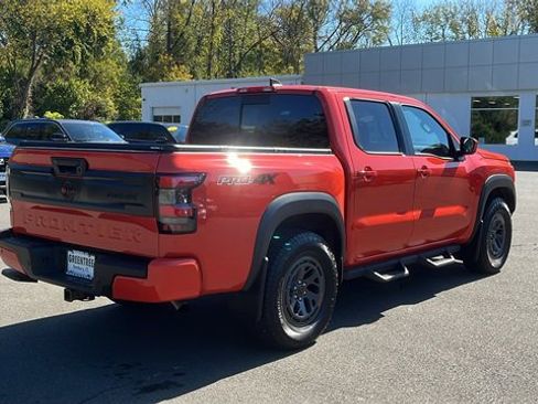 Used 2025 Nissan Frontier PRO-4X w/ Tow Package image 6