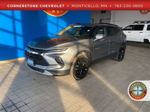 Certified 2024 Chevrolet Blazer LT w/ Convenience Package image 1