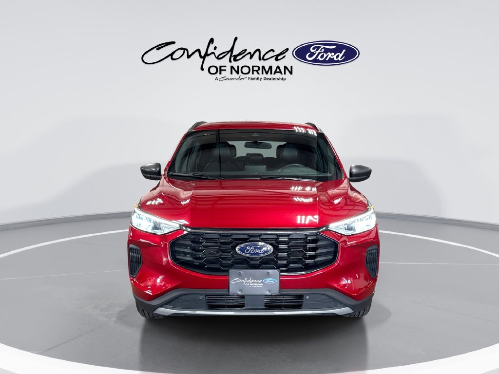 Certified 2025 Ford Escape ST-Line FWD image 2