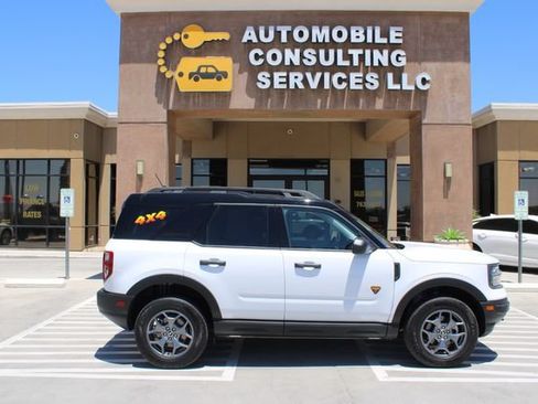 Used 2024 Ford Bronco Sport Badlands AWD/4WD image 9