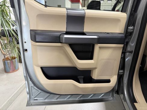 Used 2019 Ford F150 XLT w/ Equipment Group 302A Luxury AWD/4WD image 12