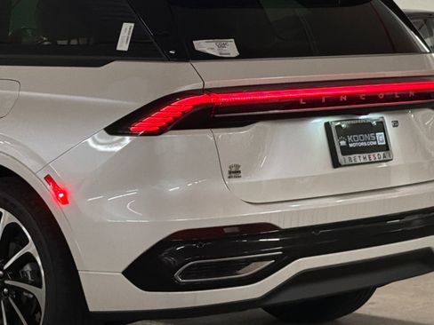 New 2026 Lincoln Nautilus Black Label AWD/4WD image 7