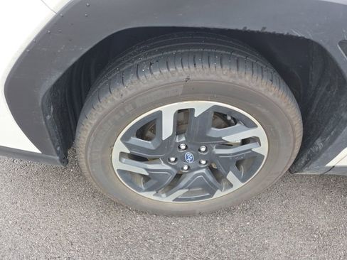 Certified 2025 Subaru Forester Limited AWD/4WD image 9