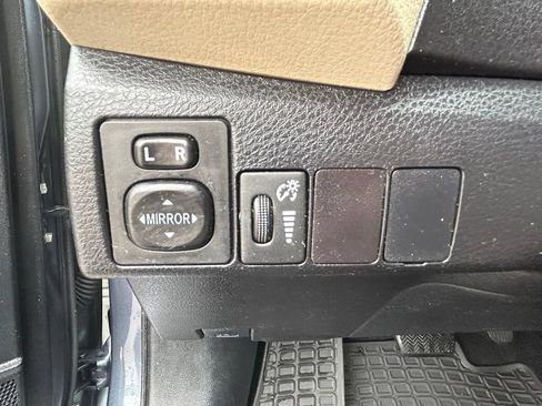 Used 2015 Toyota Corolla LE w/ Protection Package FWD image 16