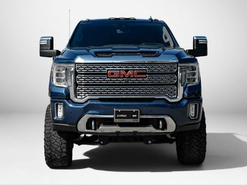 Used 2021 GMC Sierra 3500 Denali w/ Technology Package AWD/4WD image 3