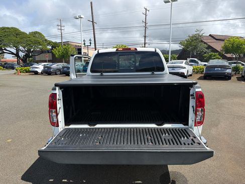 Used 2019 Nissan Frontier SV RWD image 11