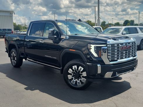 Used 2024 GMC Sierra 2500 Denali w/ Denali Reserve Package AWD/4WD image 31