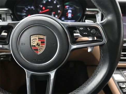 Used 2019 Porsche Macan image 33