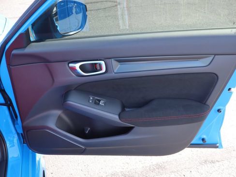 Used 2025 Honda Civic Type R image 32