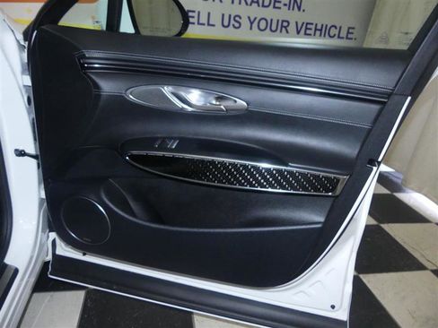 Used 2023 Genesis GV70 3.5T Sport w/ Sport Prestige Package image 32