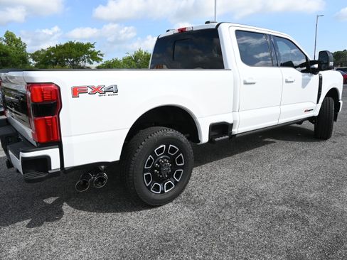 New 2026 Ford F250 Platinum AWD/4WD image 3