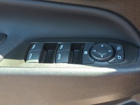 Used 2023 Chevrolet Equinox RS AWD/4WD image 25
