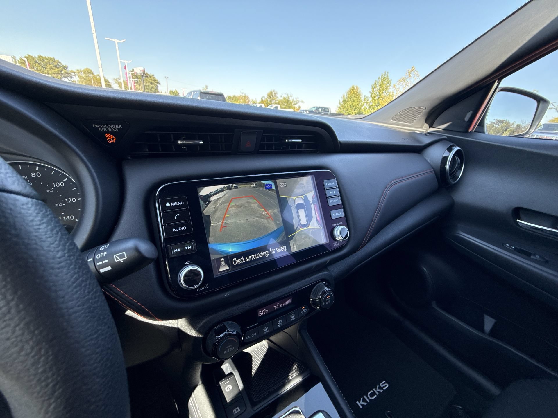 Used 2023 Nissan Kicks SR FWD image 21