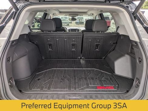 Used 2023 GMC Terrain SLE w/ Driver Convenience Package FWD image 25