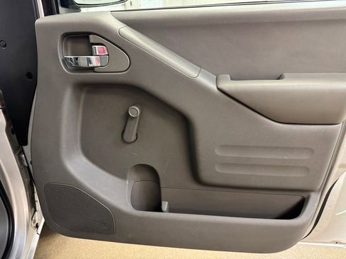 Used 2019 Nissan Frontier S RWD image 24