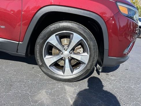 Used 2020 Jeep Cherokee Limited image 8