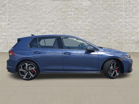 New 2026 Volkswagen GTI SE FWD image 8