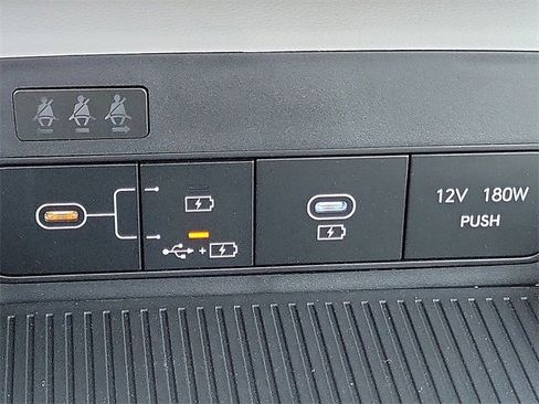 New 2026 Hyundai Kona SE image 14