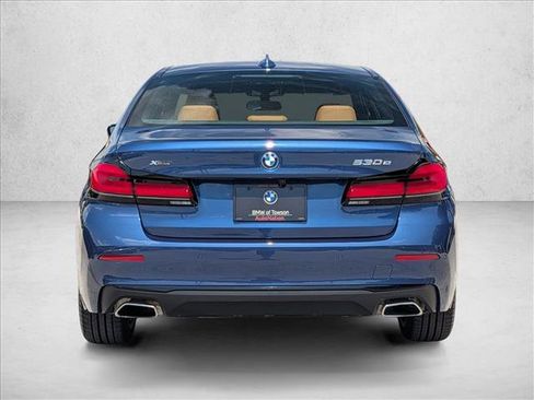 Used 2023 BMW 530e xDrive w/ Premium Package AWD/4WD image 7