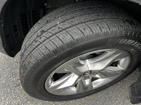 Used 2016 Toyota Highlander Limited Platinum image 9