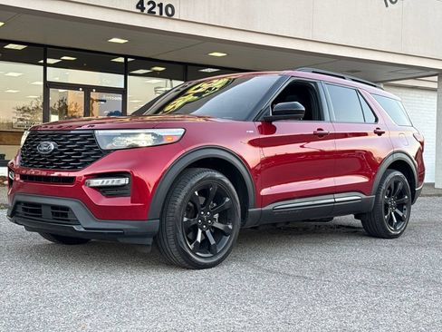 Used 2023 Ford Explorer ST-Line w/ Class IV Trailer Tow Package AWD/4WD image 2