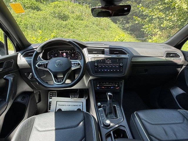 Used 2022 Volkswagen Tiguan SEL R-Line AWD/4WD image 10