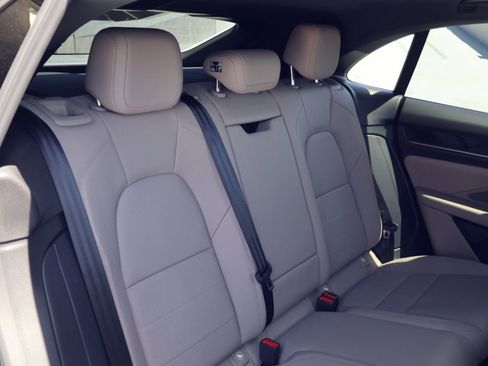 Certified 2025 Porsche Macan Electric RWD image 23
