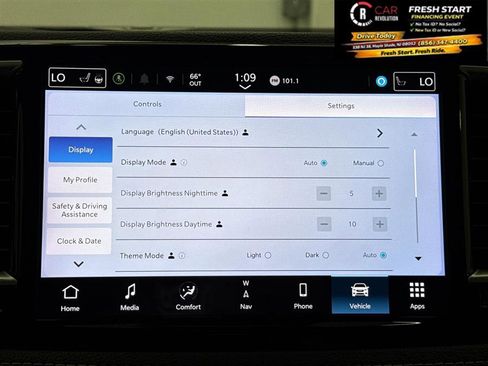 Used 2025 Chrysler Pacifica Limited FWD image 54