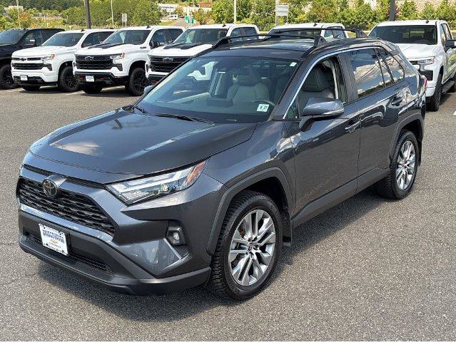 Used 2022 Toyota RAV4 XLE Premium AWD/4WD image 26