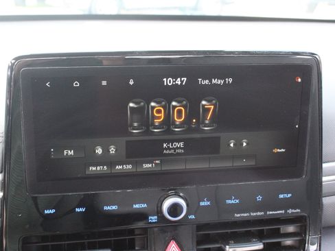 Used 2022 Hyundai Ioniq Limited FWD image 21