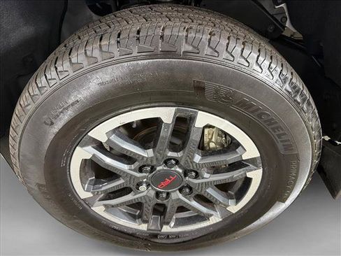 Used 2024 Toyota Tacoma TRD Sport RWD image 11