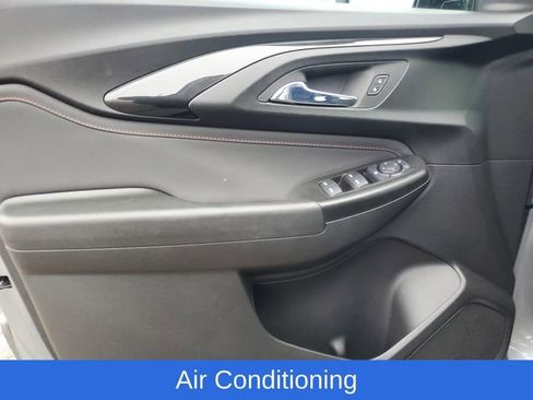 Certified 2023 Chevrolet TrailBlazer RS image 11