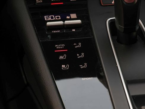 Certified 2026 Porsche Macan AWD/4WD image 47