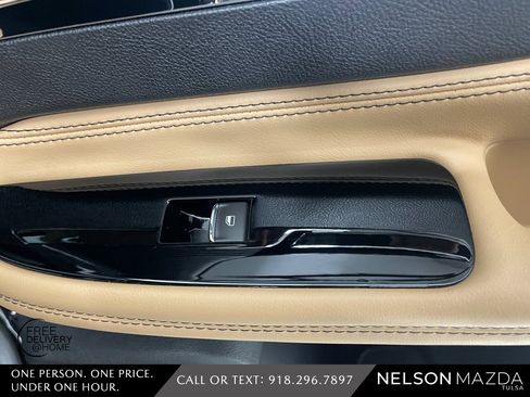 Used 2022 Lincoln Corsair Reserve w/ Elements Package image 40