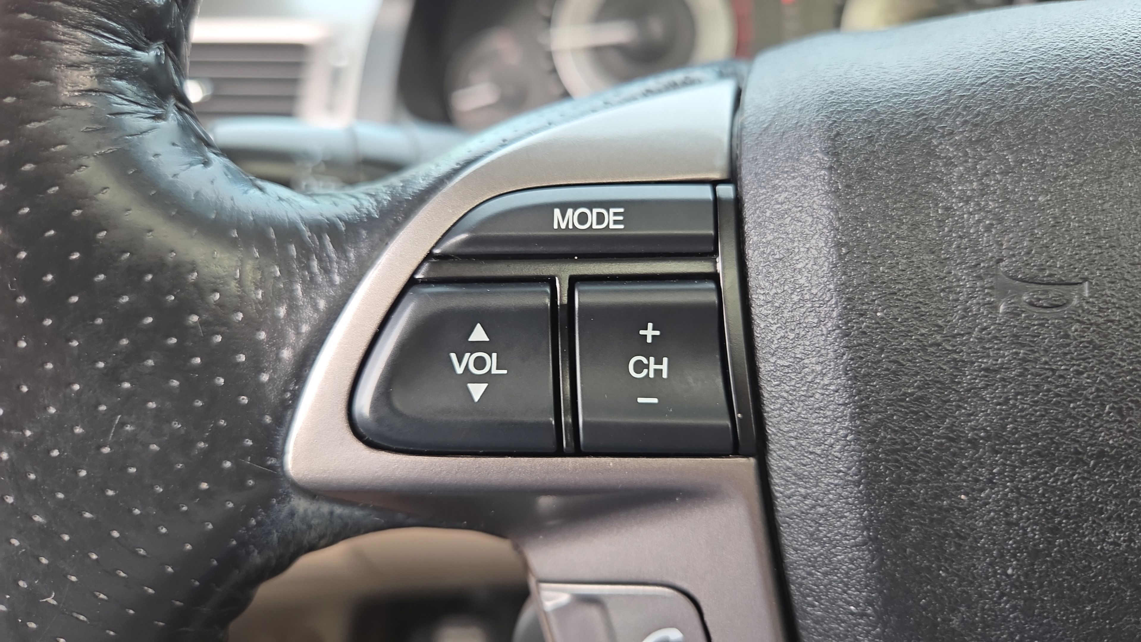 Used 2016 Honda Odyssey Touring Elite image 23