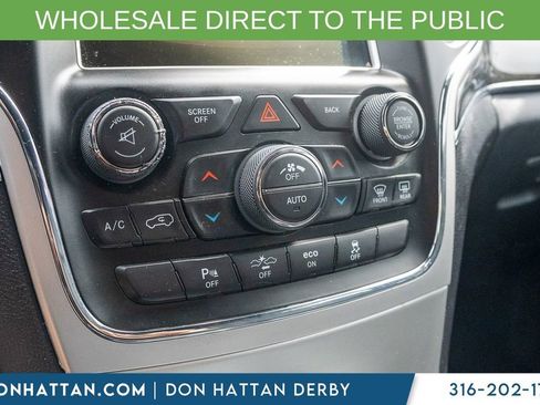 Used 2015 Jeep Grand Cherokee High Altitude RWD image 11