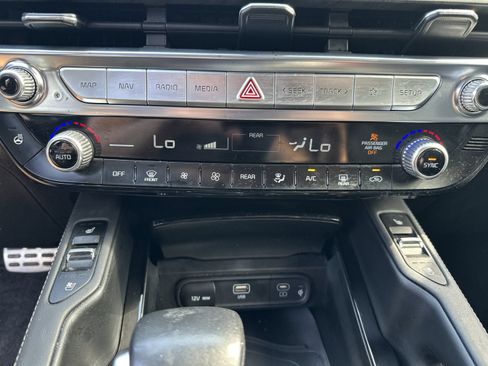 Used 2023 Kia Telluride SX Prestige AWD/4WD image 17