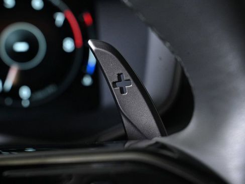 Used 2025 Aston Martin DBX 707 image 20